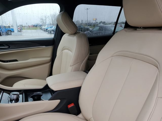 New 2026 Jeep Grand Cherokee L Limited AWD/4WD image 11
