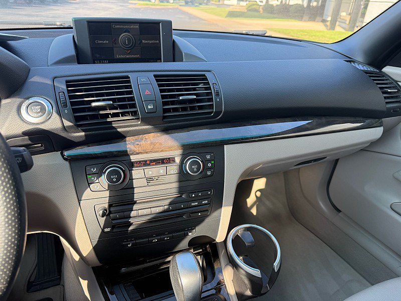 Used 2008 BMW 135i Convertible RWD image 17