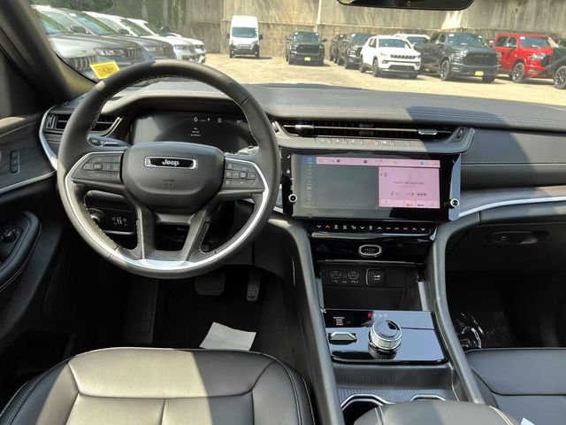 New 2026 Jeep Grand Cherokee L Limited w/ Limited Altitude Package AWD/4WD image 5