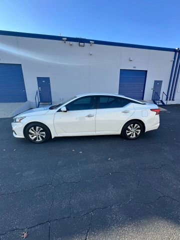 Used 2019 Nissan Altima 2.5 S image 1