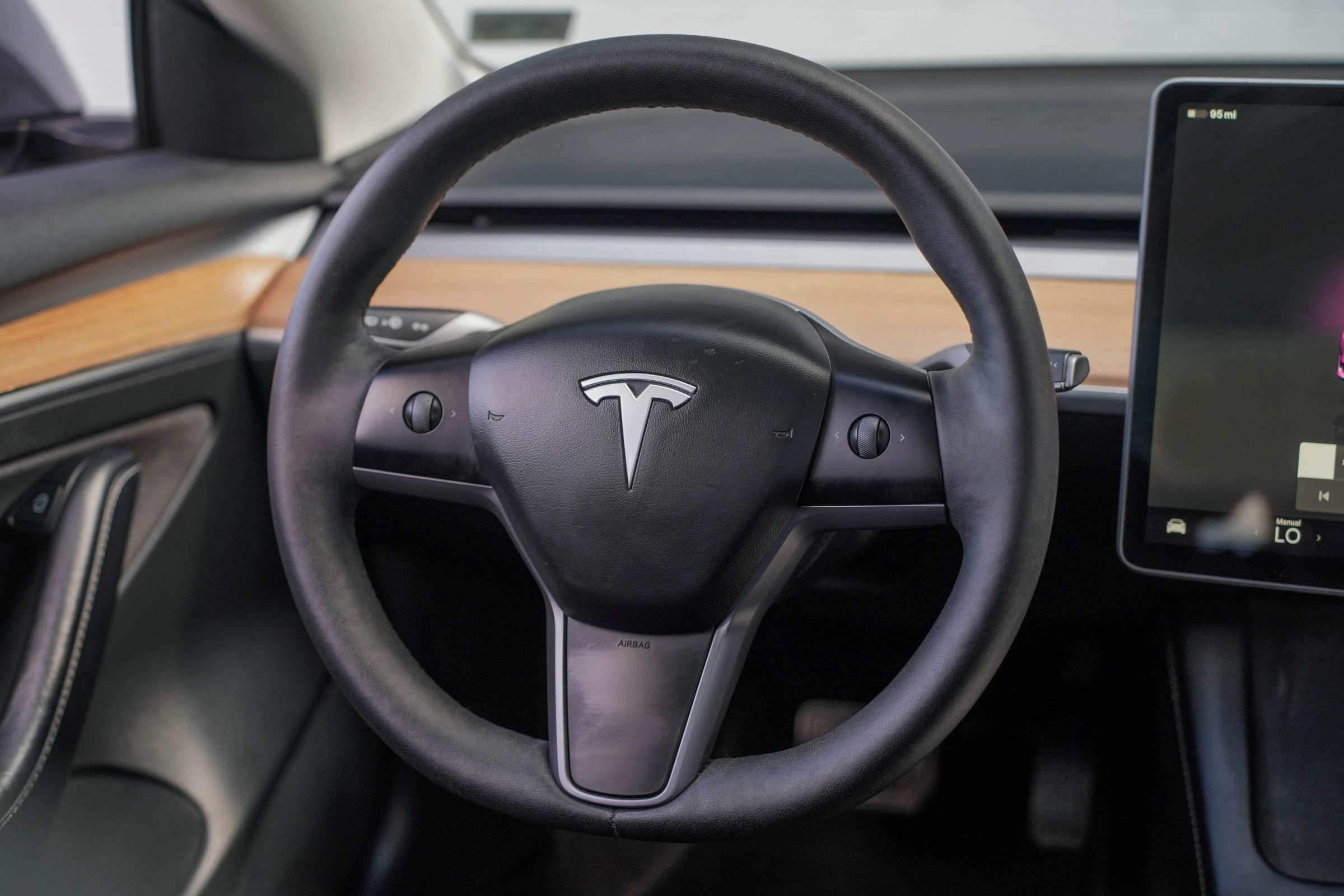 Used 2022 Tesla Model 3 Standard Range RWD image 14