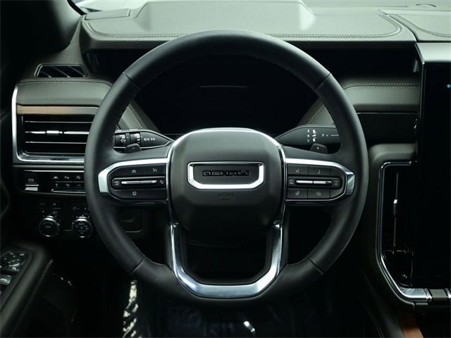 Used 2025 GMC Yukon XL Denali w/ Sun & Power Step Package image 3