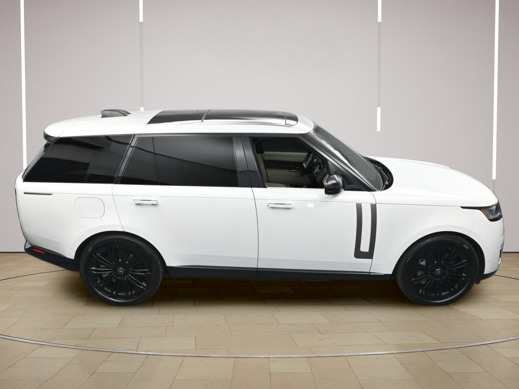 Used 2025 Land Rover Range Rover Long Wheelbase SE AWD/4WD image 35