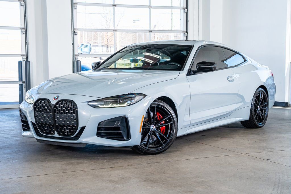 Used 2023 BMW M440i Coupe w/ Premium Package image 2
