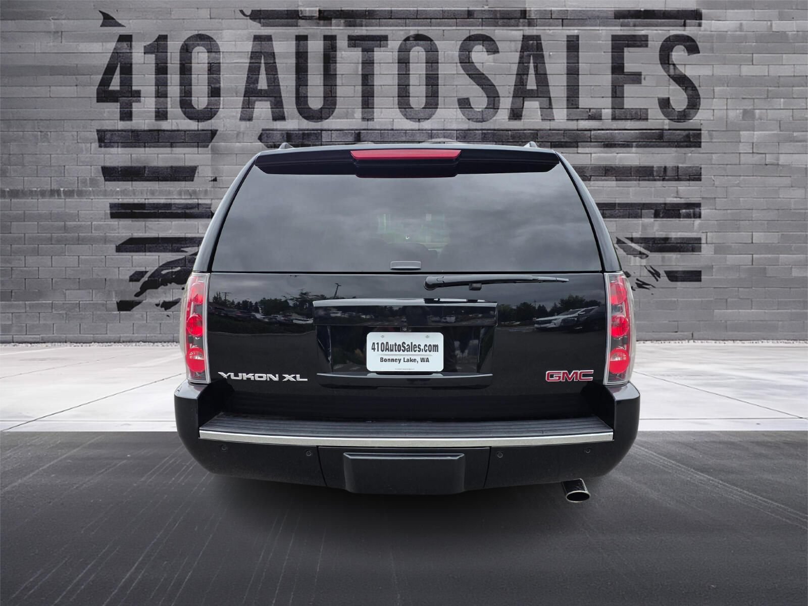 Used 2013 GMC Yukon XL Denali AWD/4WD image 4