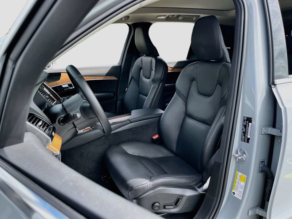 Used 2024 Volvo XC90 B6 Plus AWD/4WD image 20