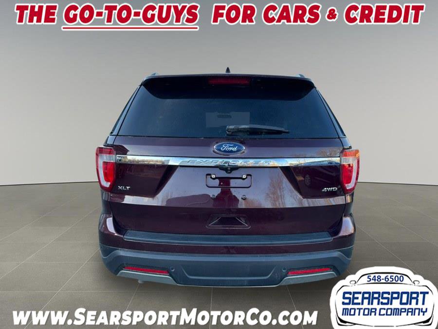 Used 2019 Ford Explorer XLT image 5