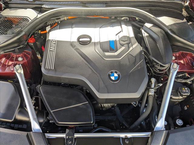 Certified 2023 BMW 530e xDrive w/ Premium Package image 25