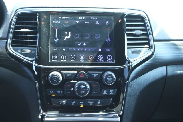 Used 2019 Jeep Grand Cherokee Altitude RWD image 14