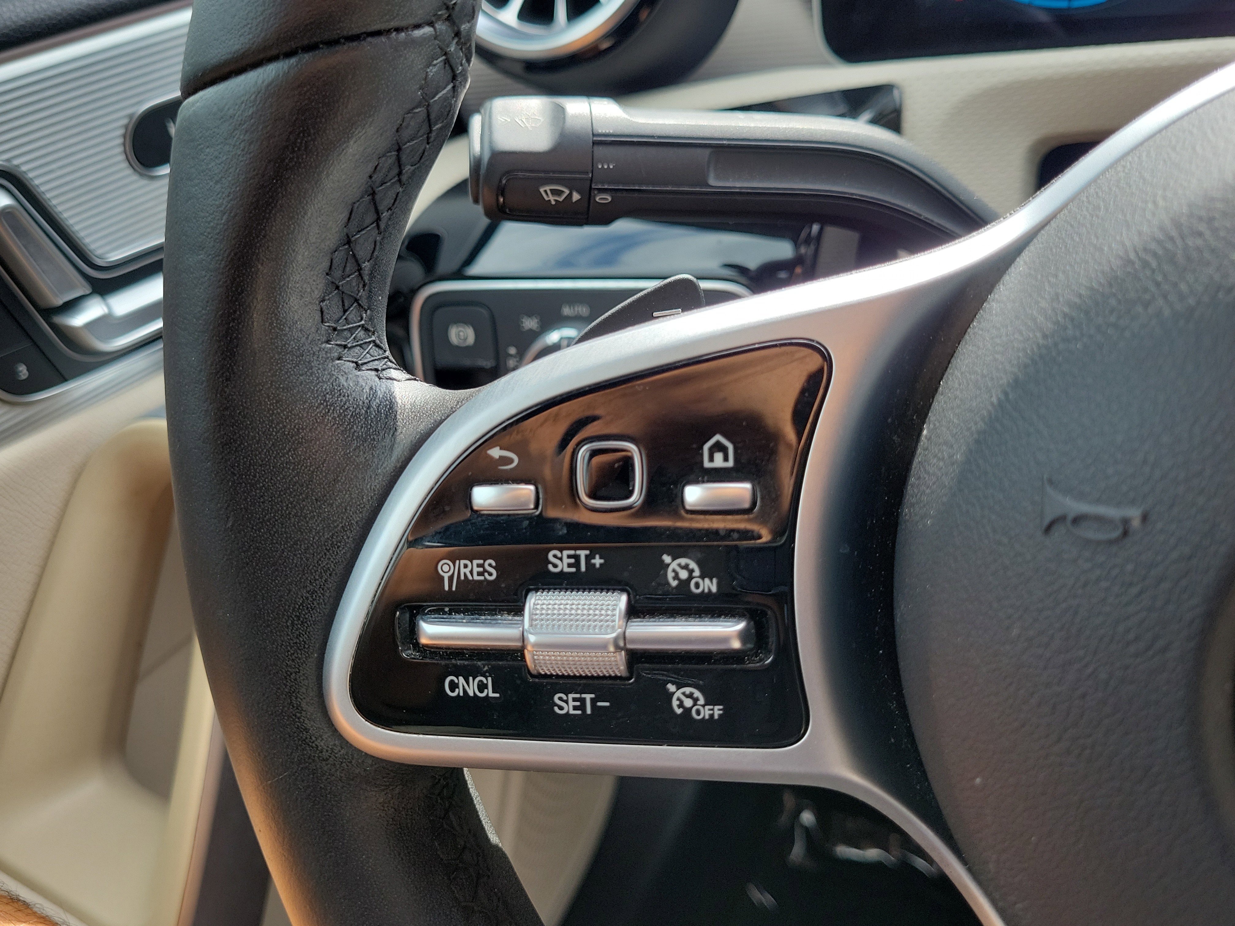 Used 2020 Mercedes-Benz A 220 image 23