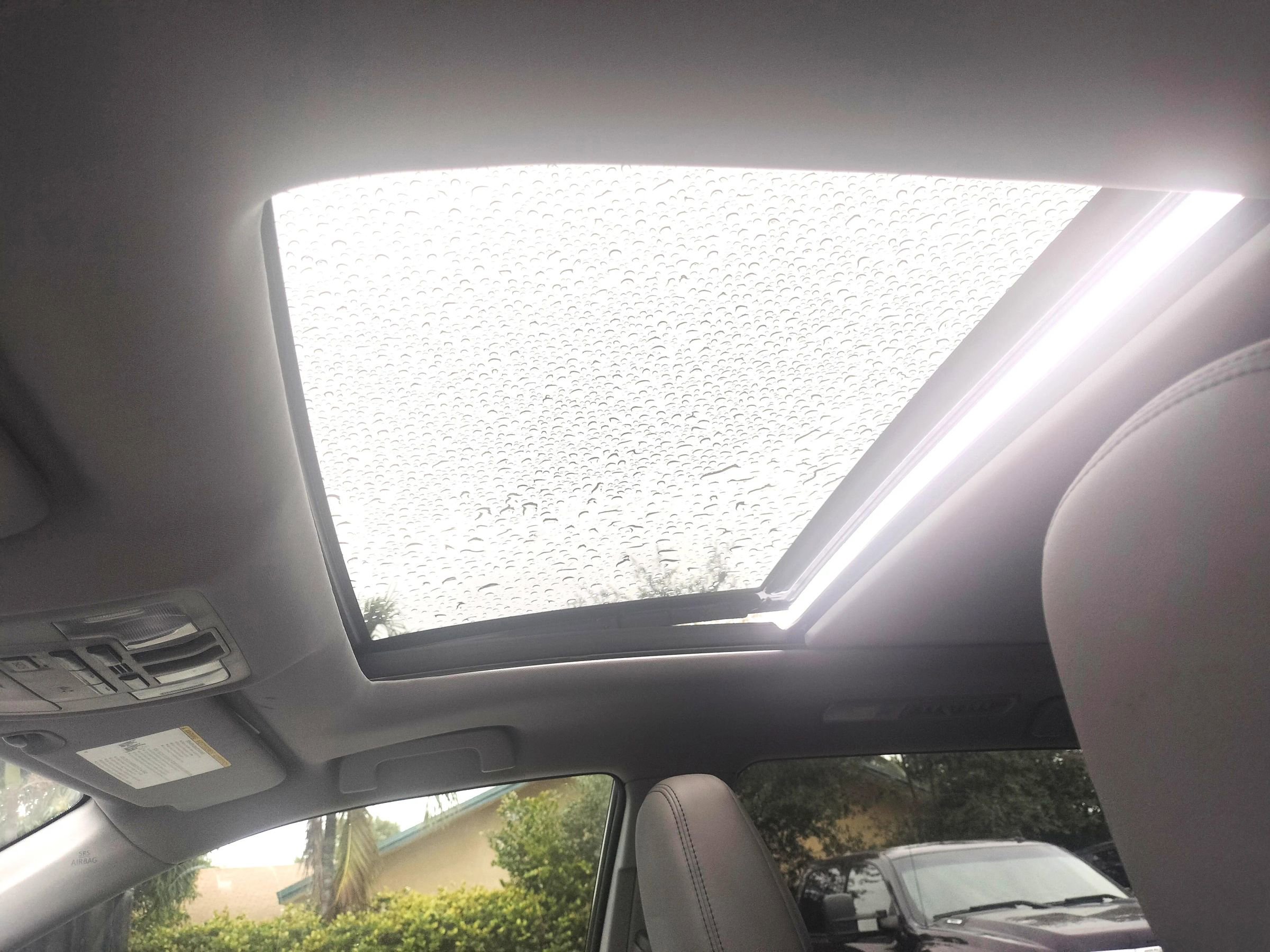 Used 2016 Toyota Highlander Limited Platinum image 29