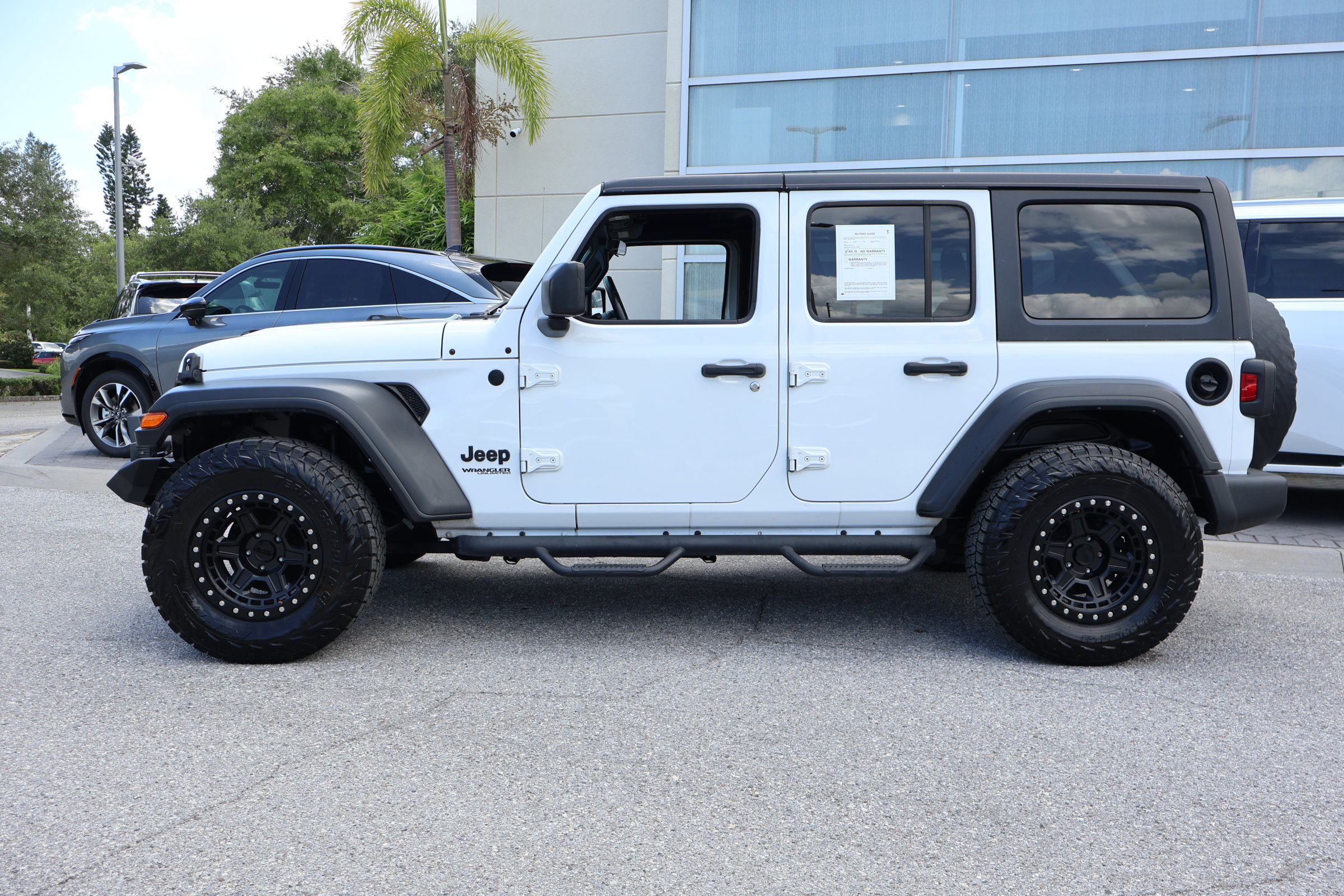 Used 2021 Jeep Wrangler Unlimited Sport AWD/4WD image 3