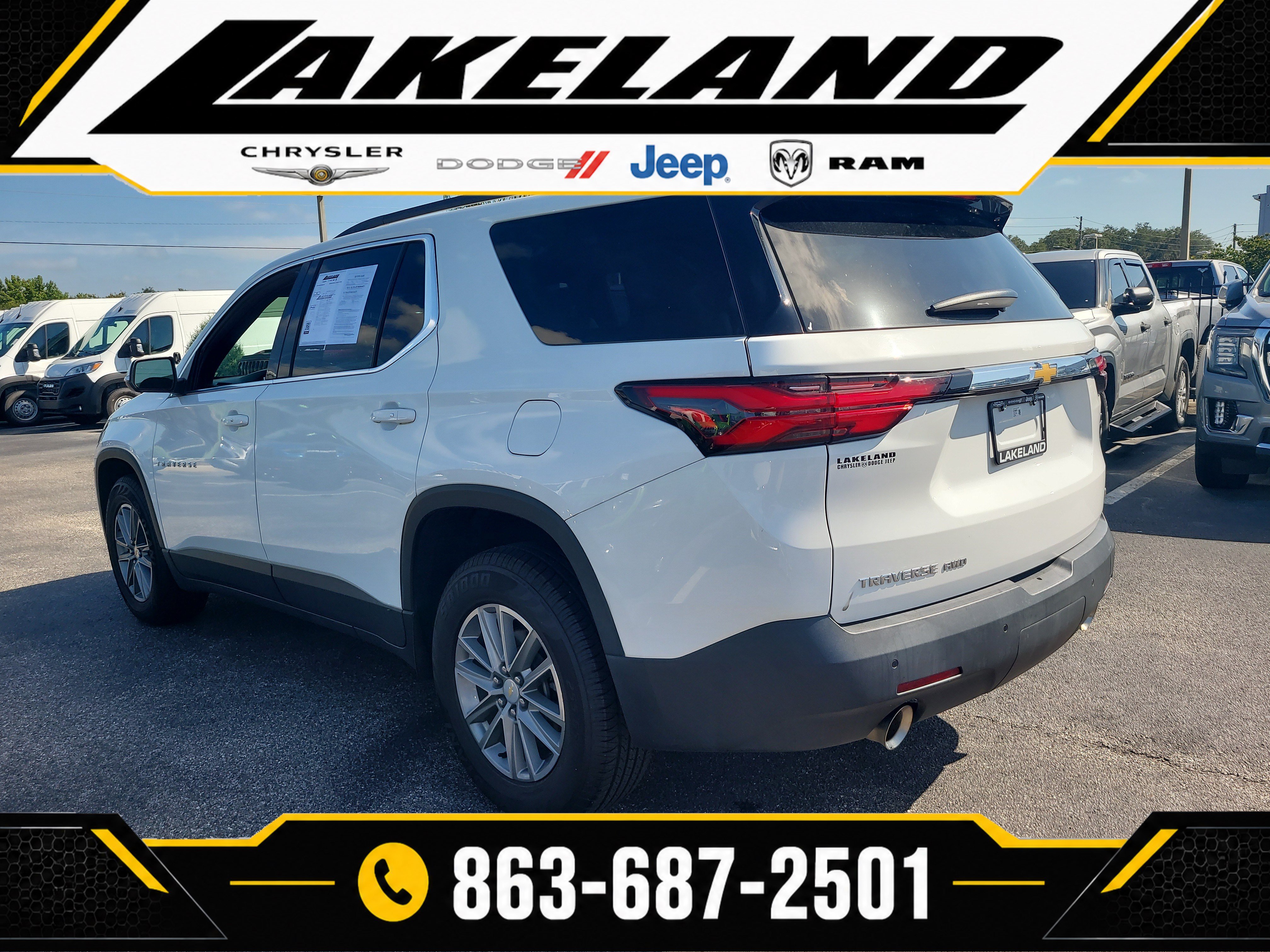 Used 2023 Chevrolet Traverse LT AWD/4WD image 6