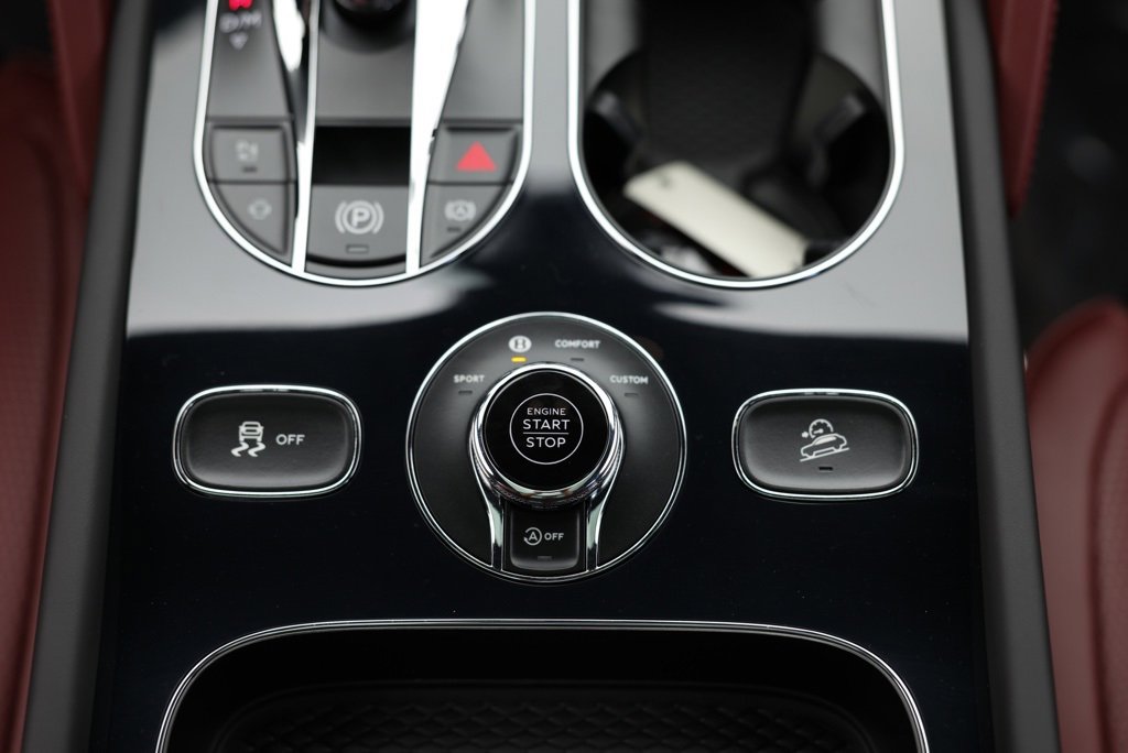 New 2024 Bentley Bentayga image 24