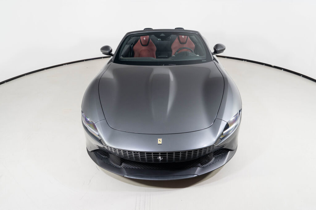 Used 2025 Ferrari Roma Spider image 23