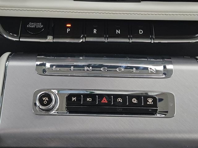 New 2026 Lincoln Aviator 2WD image 12