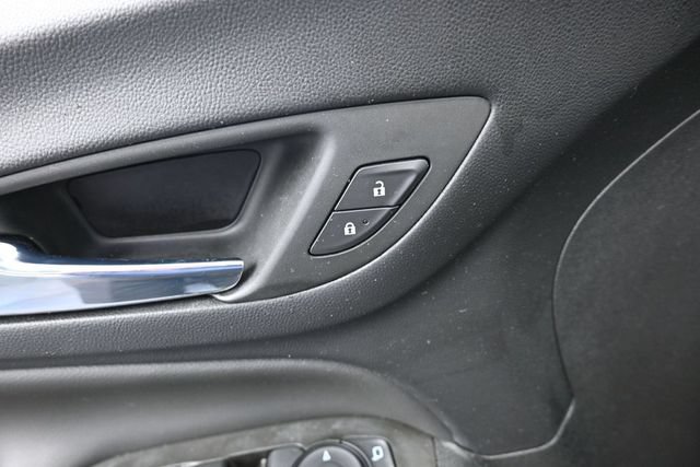 Used 2023 Chevrolet Equinox LT FWD image 18