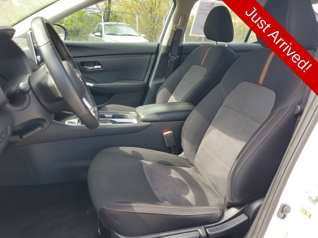 Used 2024 Nissan Sentra SR FWD image 16