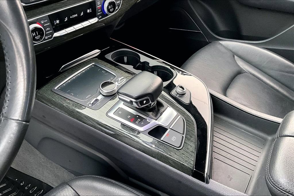 Used 2018 Audi Q7 3.0T Prestige w/ Prestige Package image 17