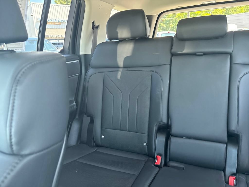 Used 2024 Hyundai Santa Fe SEL FWD image 12