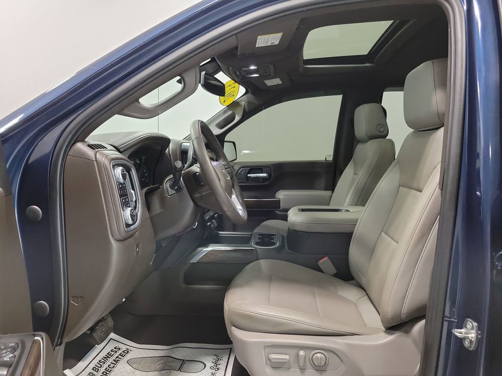 Used 2022 GMC Sierra 1500 SLT AWD/4WD image 2
