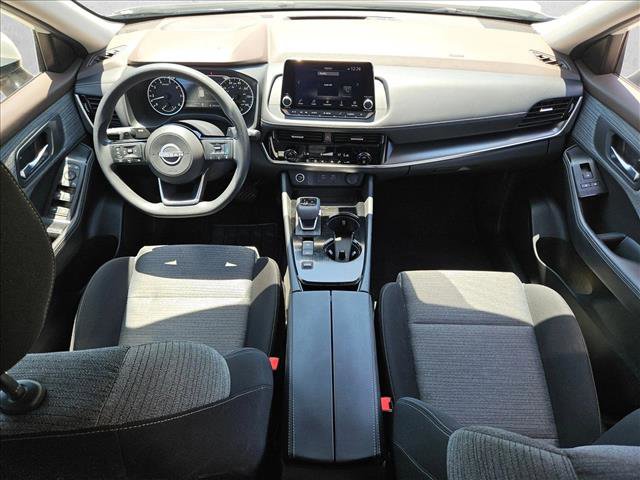 Used 2022 Nissan Rogue SV FWD image 17