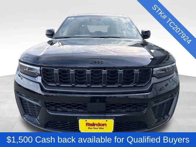 New 2026 Jeep Grand Cherokee Laredo image 2