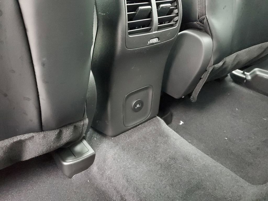 New 2026 Ford Escape SE image 30