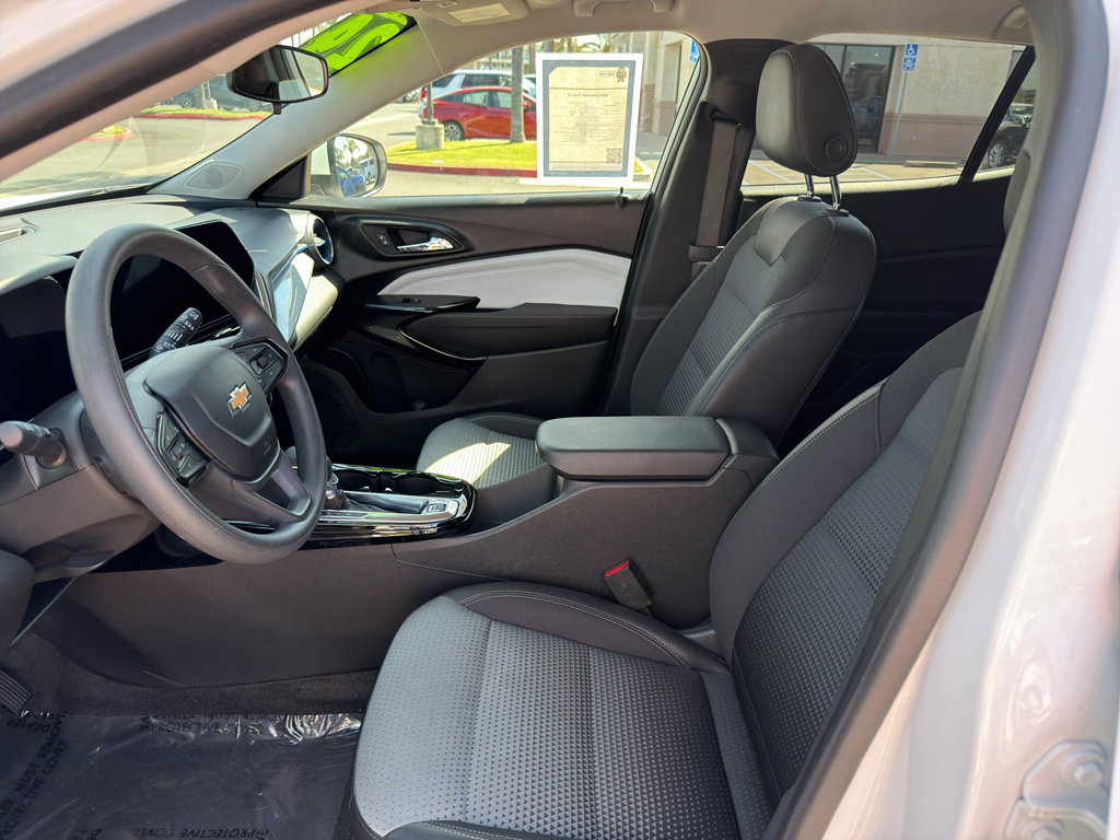 Used 2024 Chevrolet Trax LT image 14