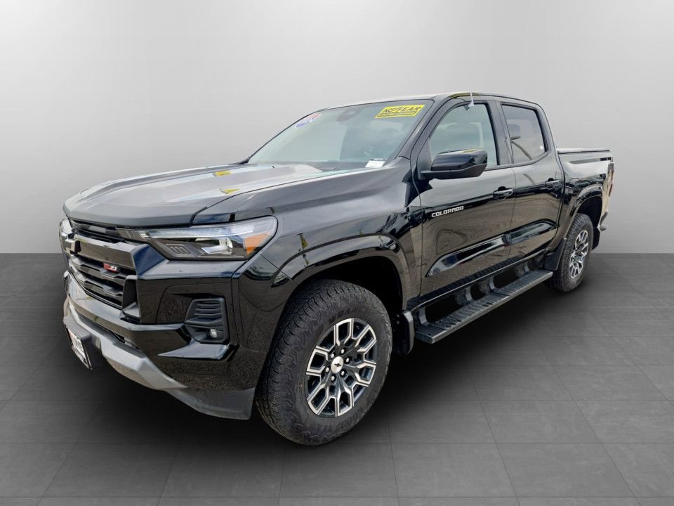 Used 2024 Chevrolet Colorado Z71 w/ Z71 Convenience Package 2 AWD/4WD image 12