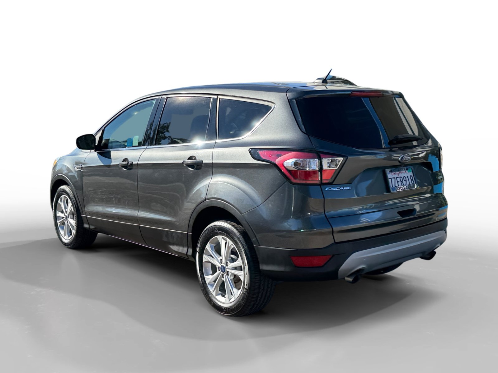 Used 2017 Ford Escape SE FWD image 3