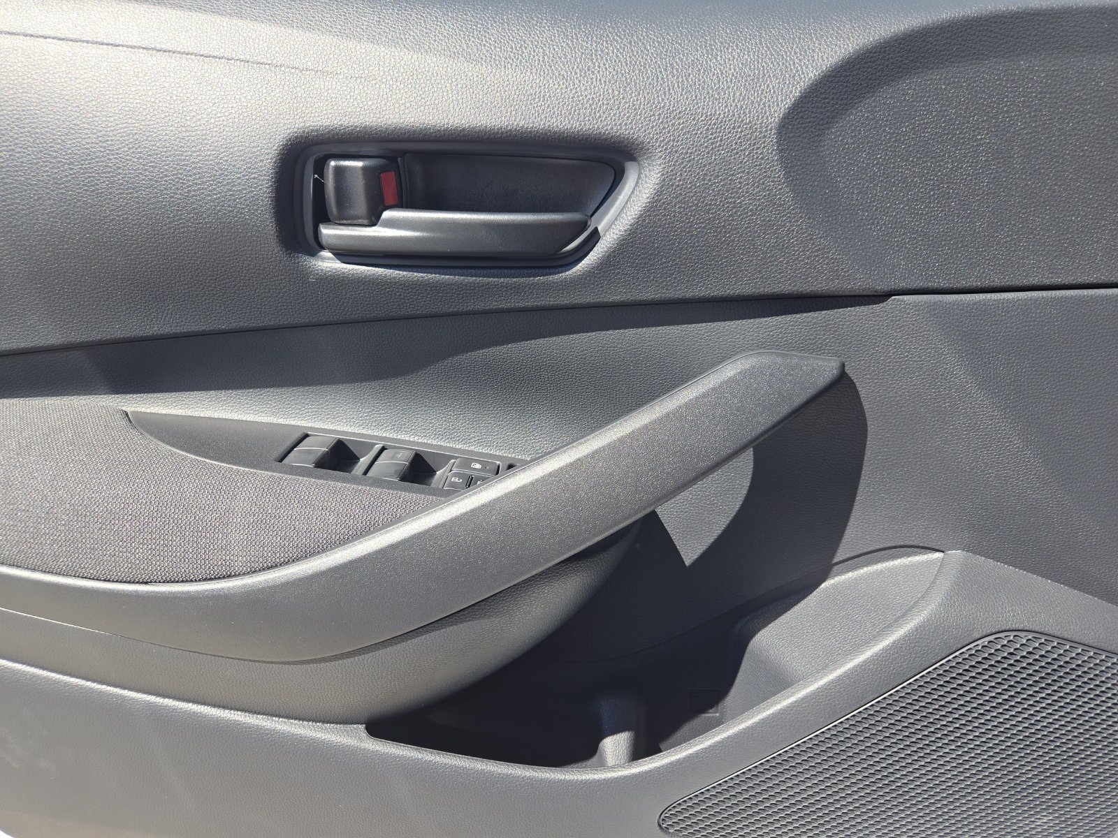New 2027 Toyota Corolla LE FWD image 21