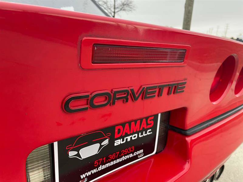 Used 1990 Chevrolet Corvette Convertible RWD image 82