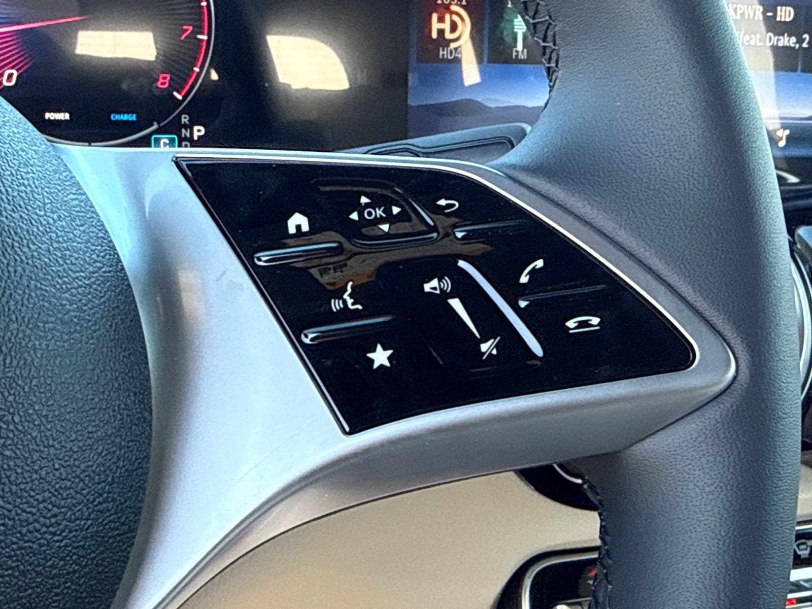 New 2026 Mercedes-Benz GLB 250 4MATIC image 24