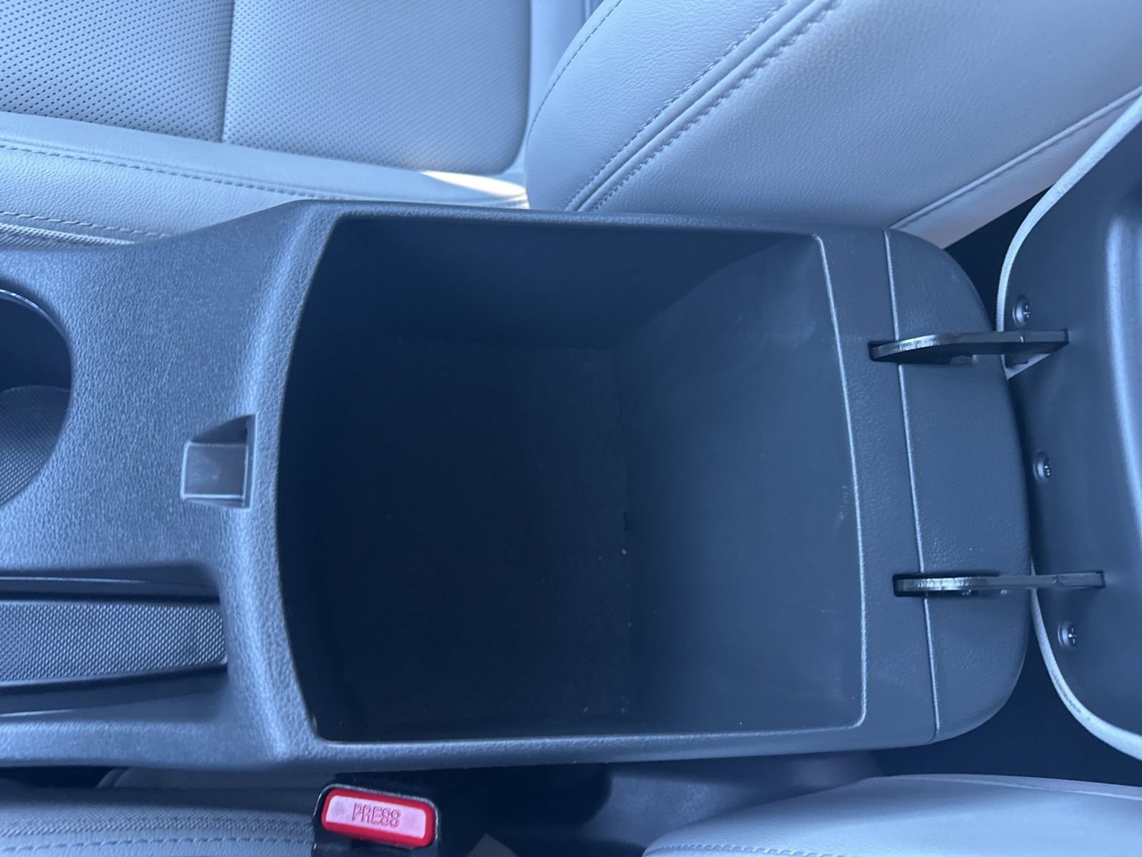 Used 2023 Hyundai Kona Limited image 31