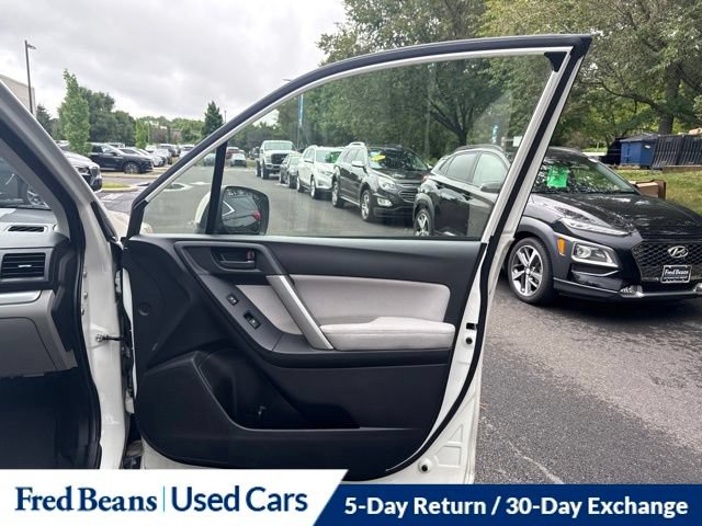 Used 2015 Subaru Forester 2.5i Premium AWD/4WD image 21