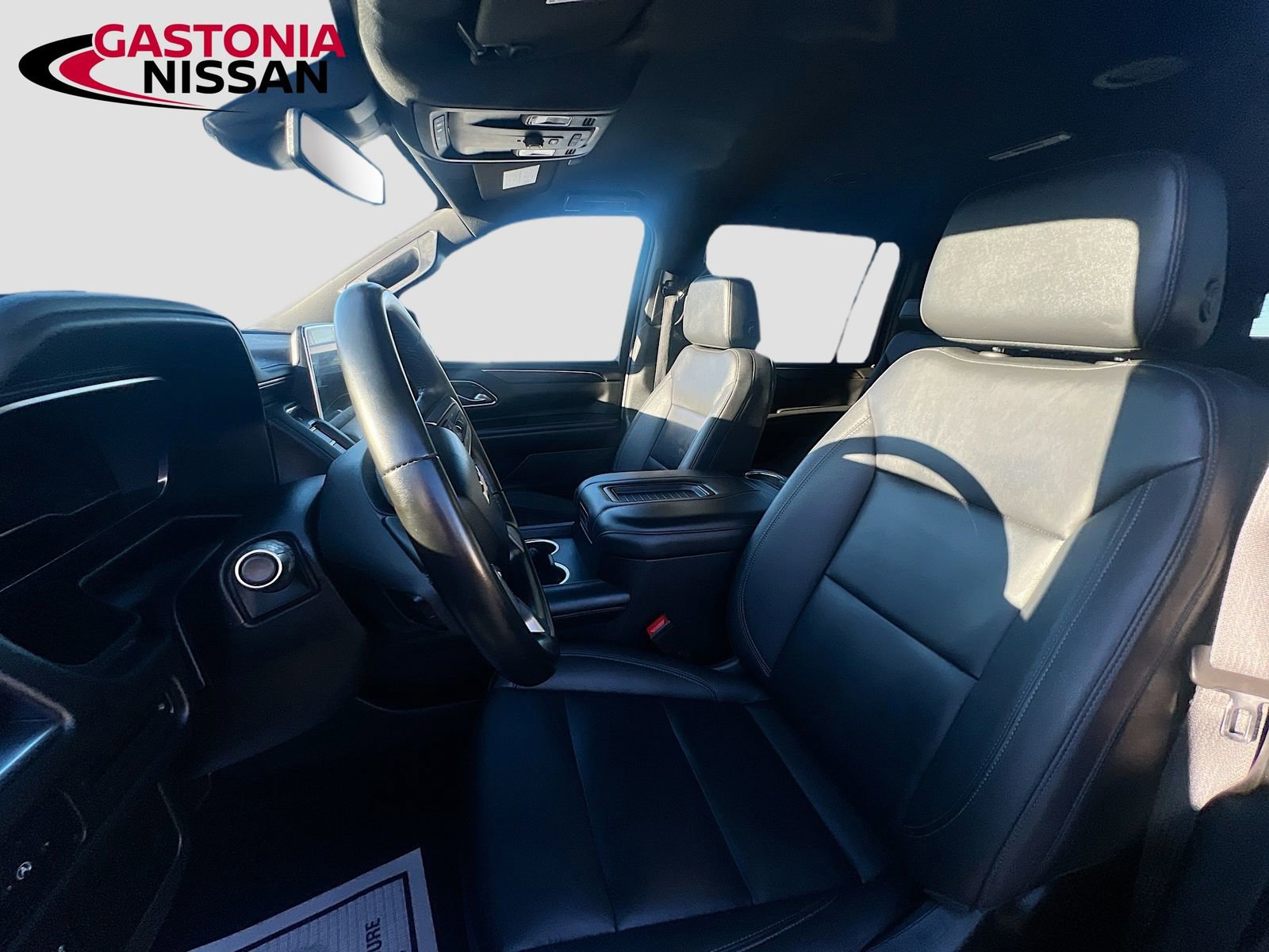 Used 2024 Chevrolet Suburban LT image 29