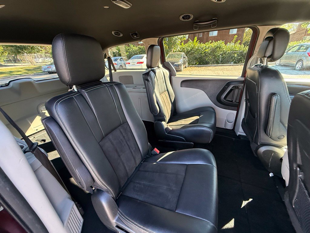 Used 2019 Dodge Grand Caravan SXT FWD image 30