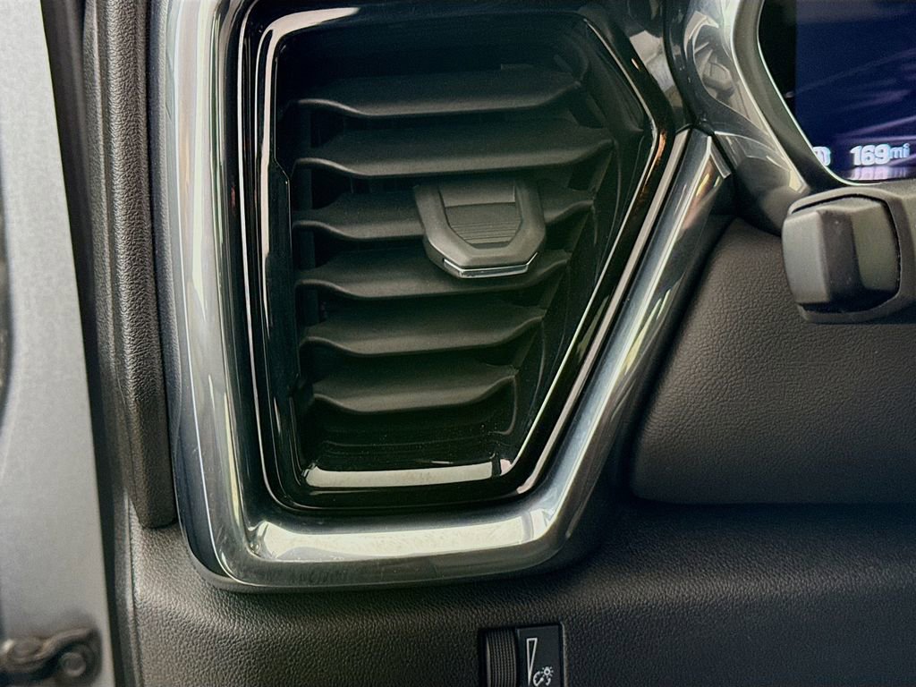 Used 2024 GMC Canyon Elevation image 10