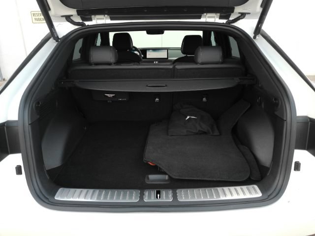 Used 2024 Genesis GV60 RWD image 25