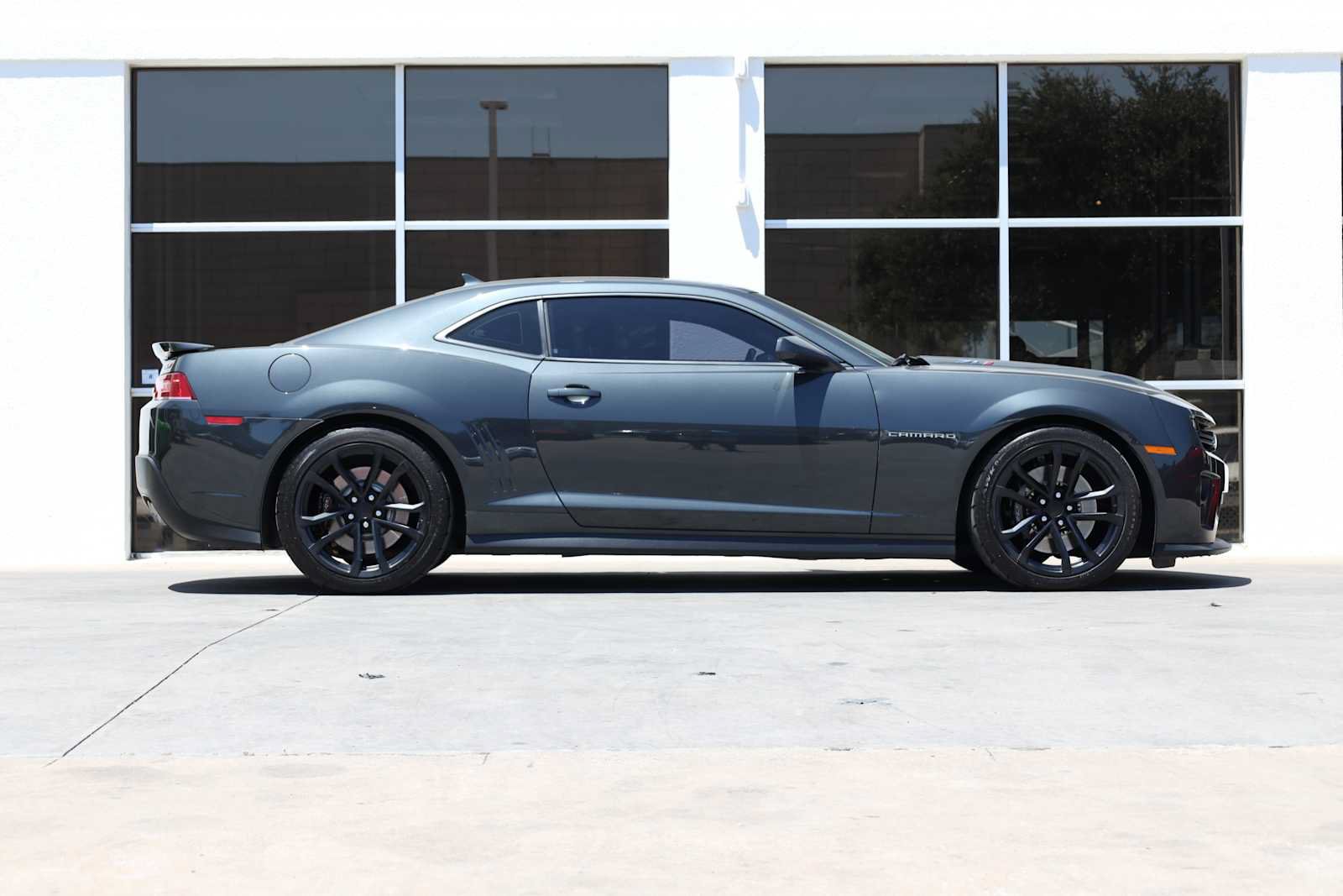 Used 2015 Chevrolet Camaro ZL1 RWD image 8