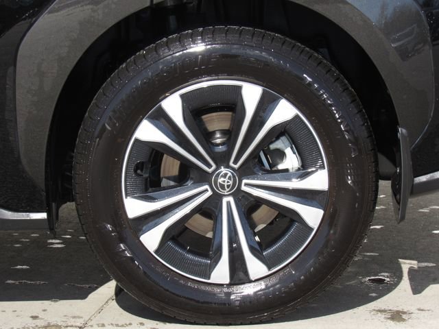 Used 2025 Toyota bZ4X FWD w/ Weather Package image 35