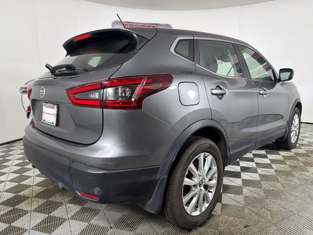 Used 2021 Nissan Rogue Sport S FWD image 3