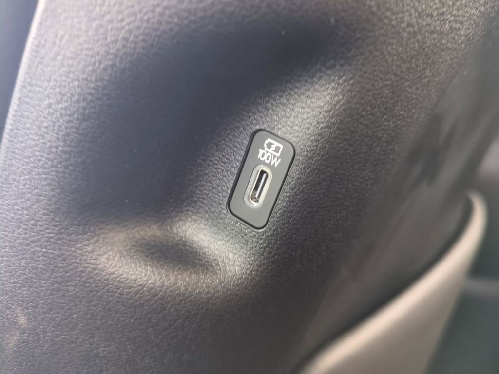 New 2026 Hyundai Ioniq 9 SEL image 17