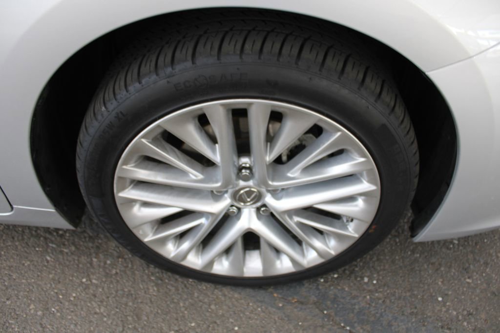 Used 2014 Lexus ES 350 w/ Luxury Package image 61