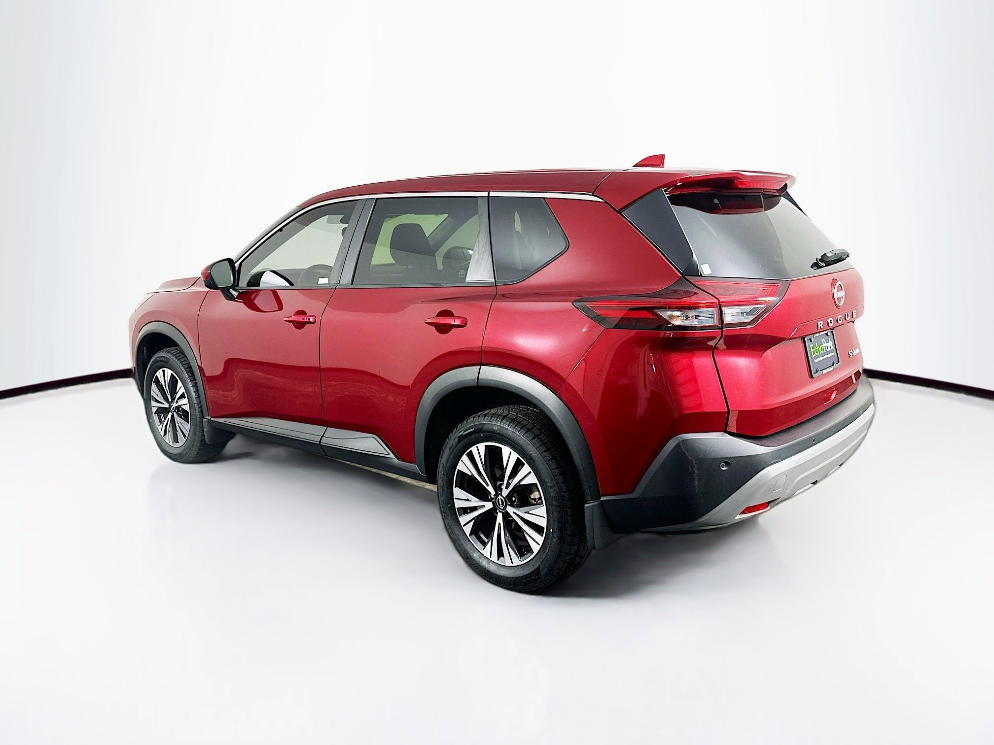 Used 2023 Nissan Rogue SV AWD/4WD image 5