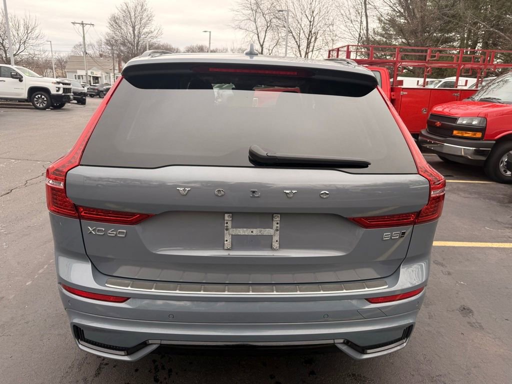Used 2023 Volvo XC60 B5 Plus w/ Climate Package image 25