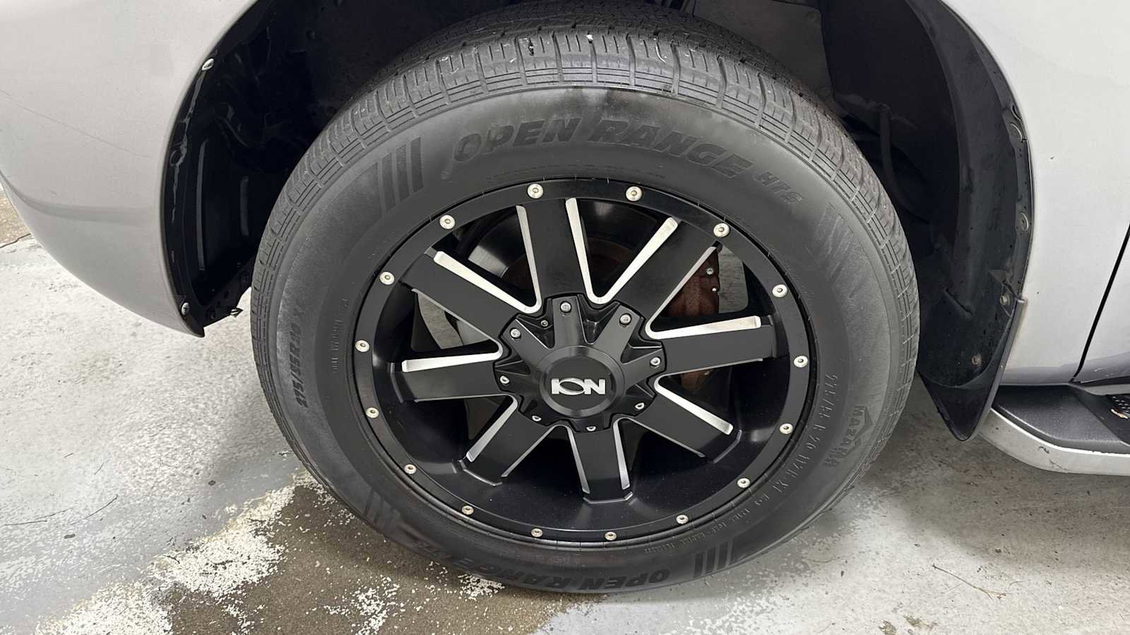 Used 2010 Toyota Sequoia Platinum image 10