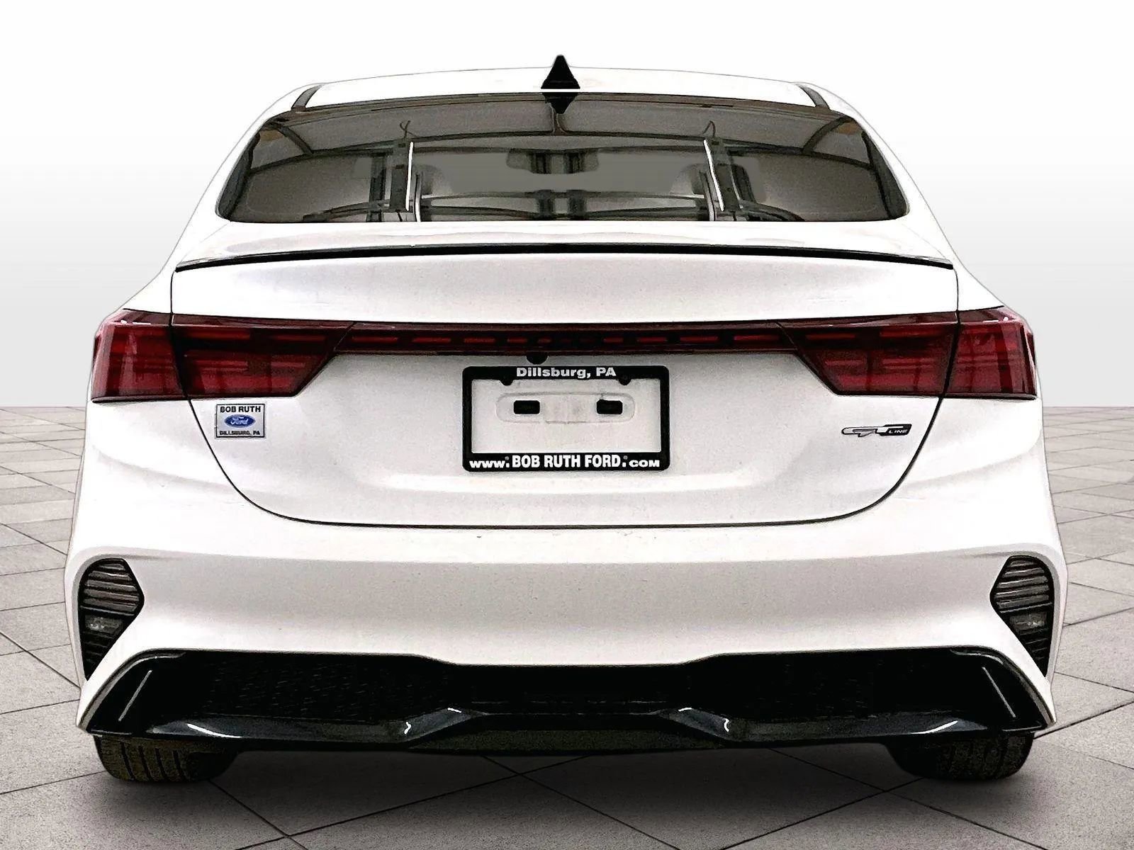 Used 2024 Kia Forte GT-Line w/ GT-Line Premium Package image 4