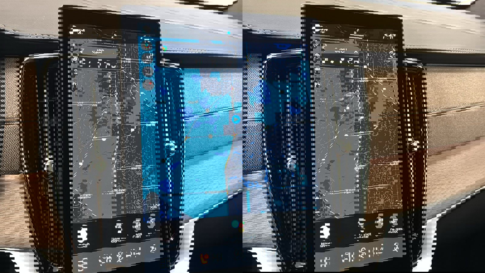 Used 2026 Volvo XC90 T8 Plus w/ Protection Package Premier image 16